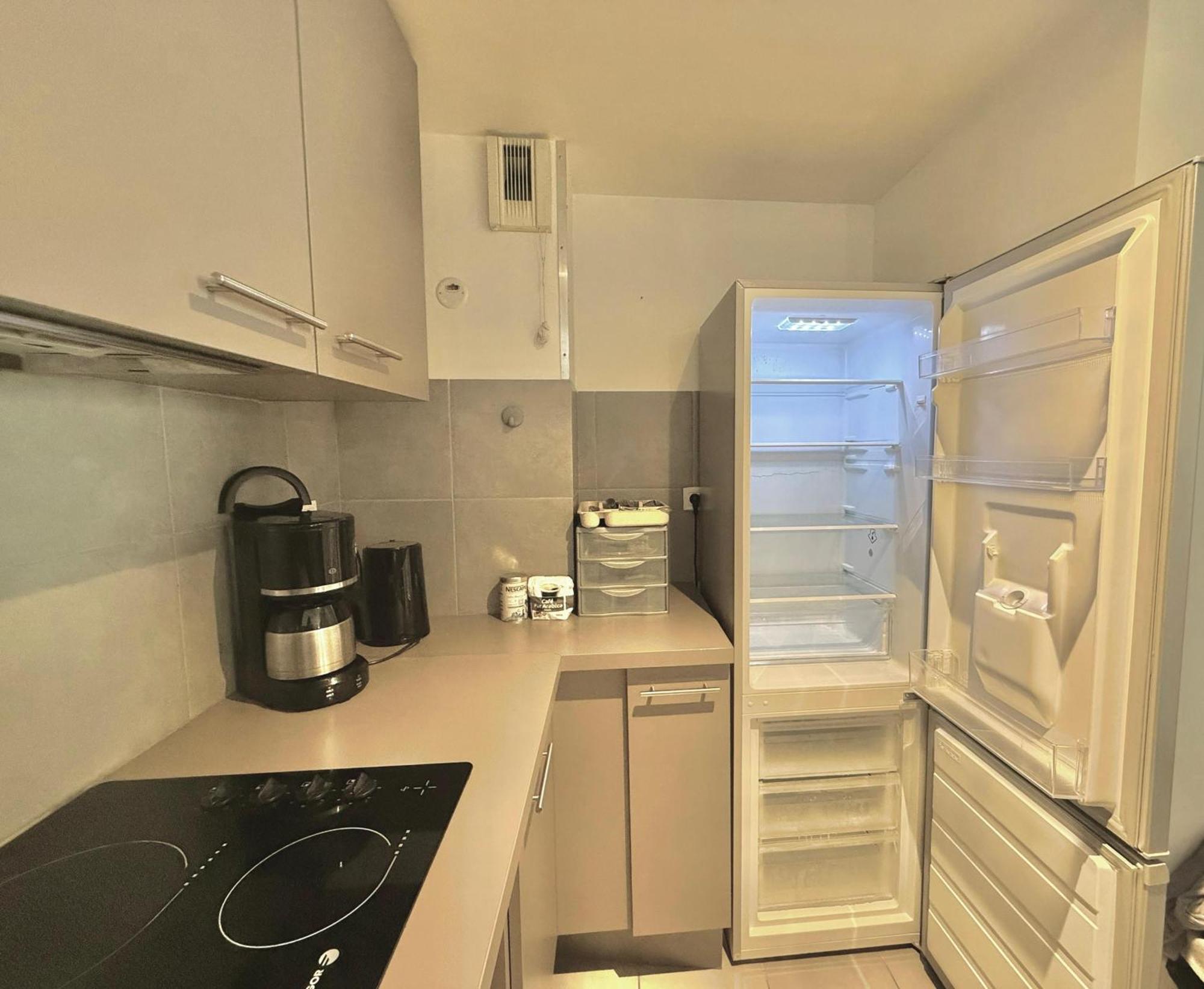 Le 13Or - Appartement De Charme En Plein Centre Ville Avec Parking Et Jolie Terrasse - Panier Joliette Vieux Port Marseilles Buitenkant foto