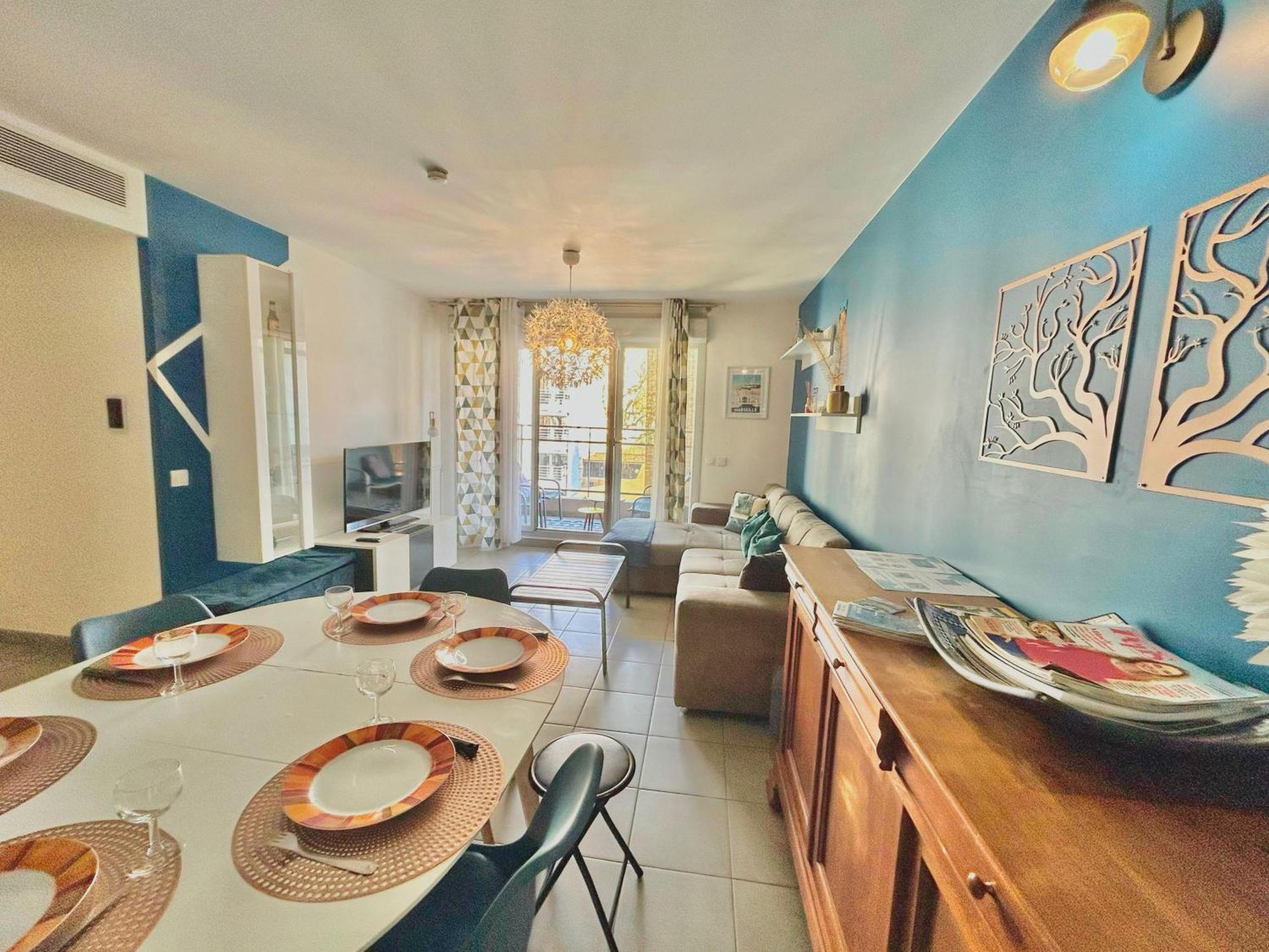 Le 13Or - Appartement De Charme En Plein Centre Ville Avec Parking Et Jolie Terrasse - Panier Joliette Vieux Port Marseilles Buitenkant foto